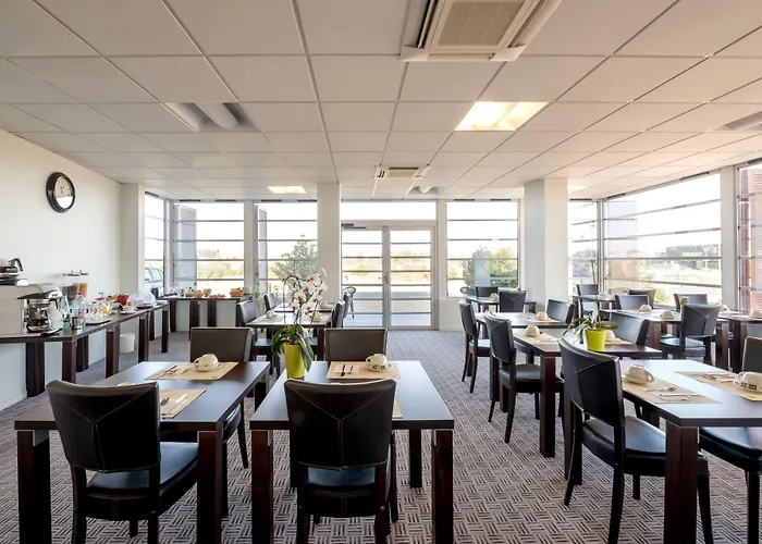 Hotell Cit'hotel Talencia Thouars